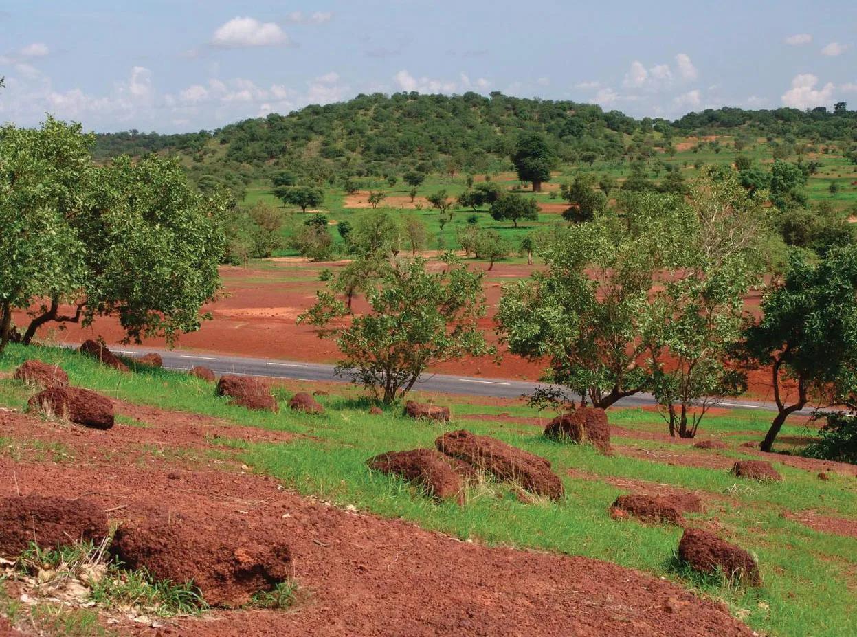 UFO phenomenology in Africa – The place of the invisible in mysticism in the Sahel, understanding the phenomenon through the vernacular religious prism.