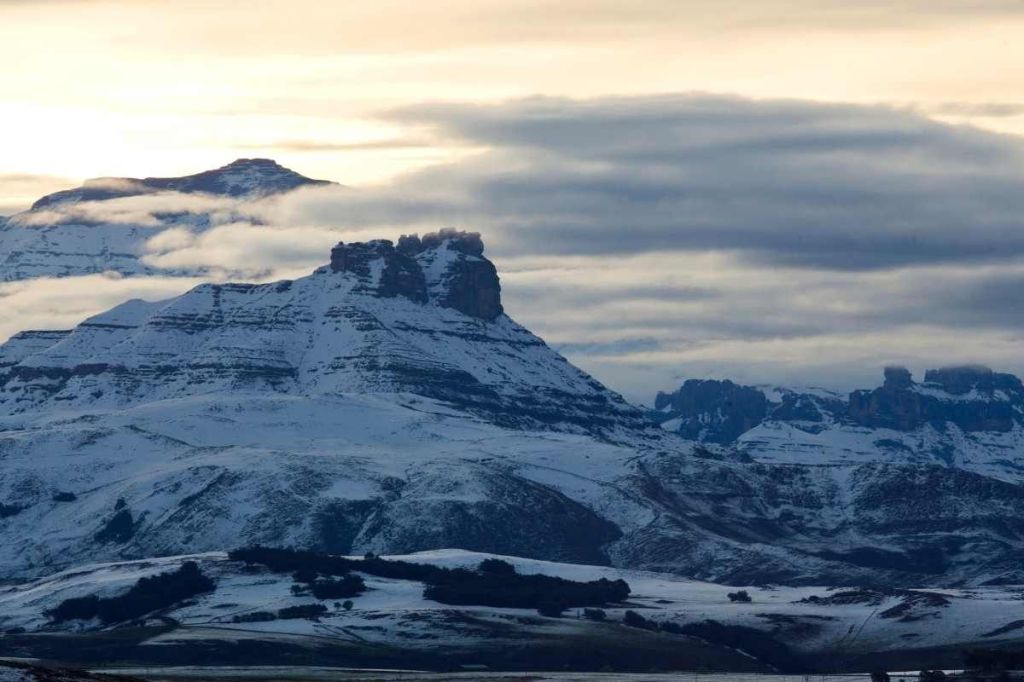 The Dimensions of UFO Religions in South&nbsp;Africa